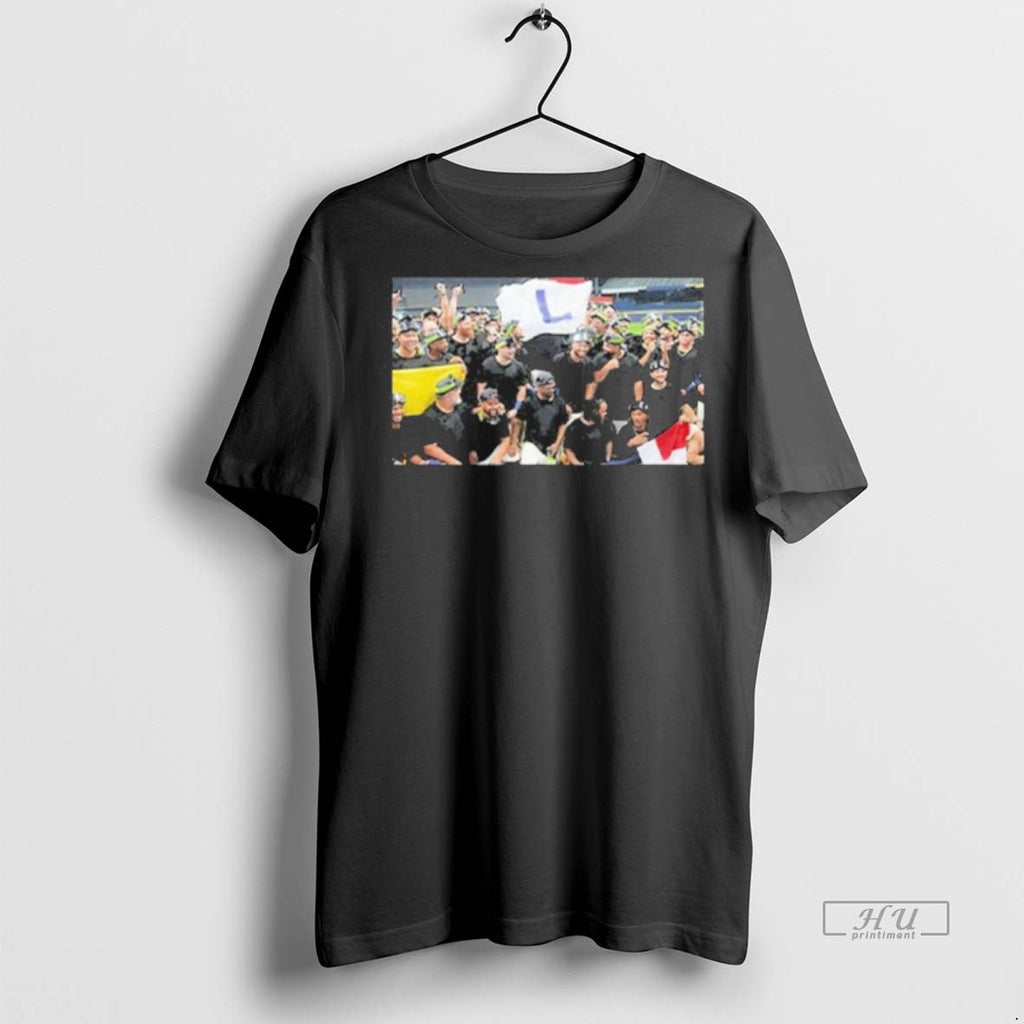 Limited Edition Milwaukee Brewers Flying The L Flag Photo Tee Shirt Sweater