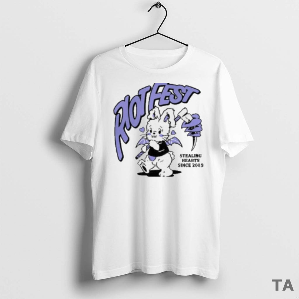 Top 2025 Riot Fest Stealing Hearts Since 2005 Painting T Shirt Sweater