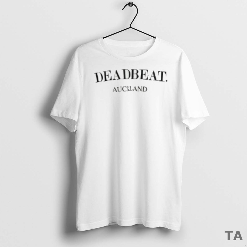 Top Deadbeat Auckland T Shirt Sweater