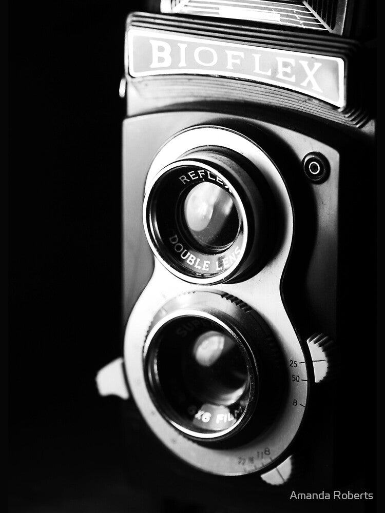 Vintage Camera by Kenziewenze