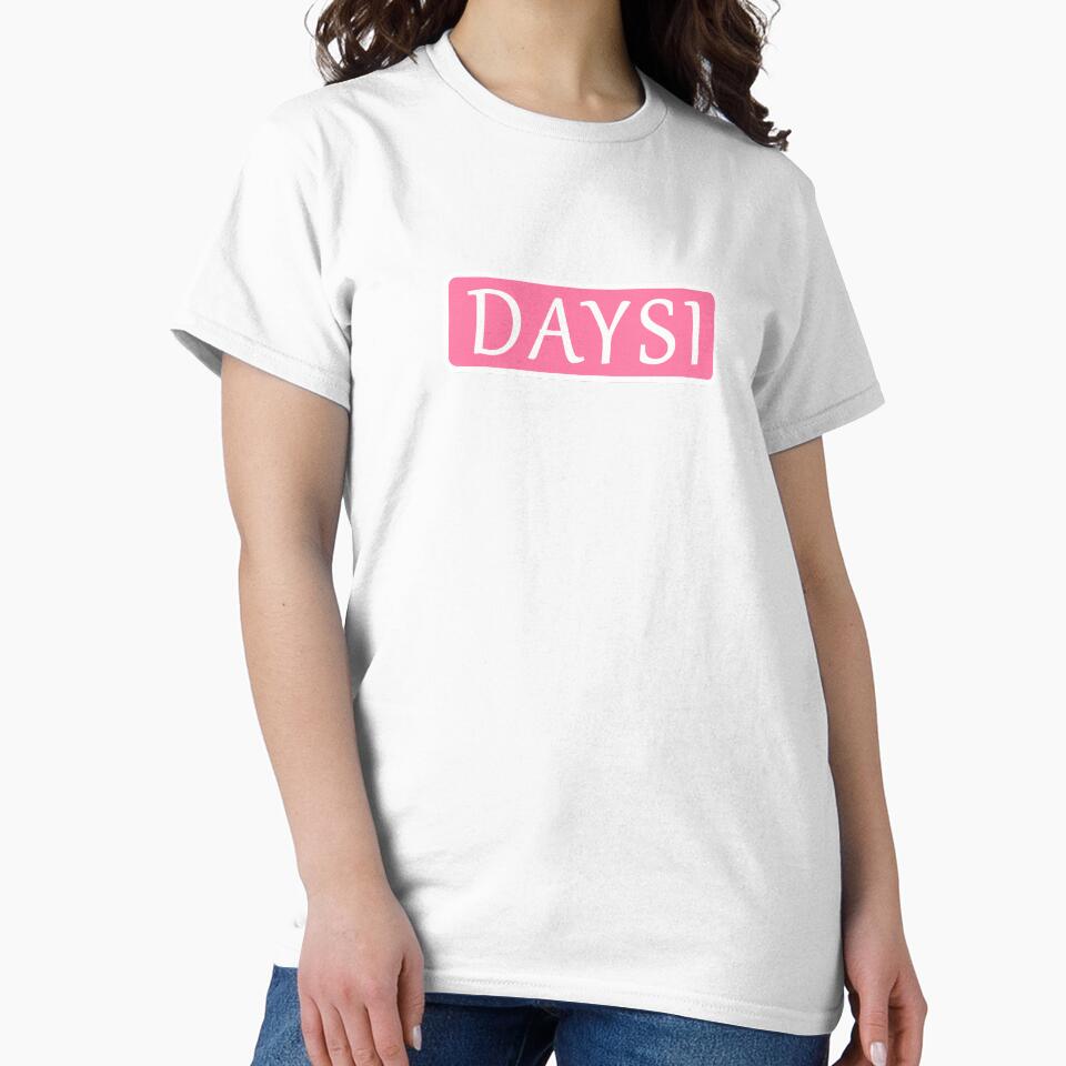 Daysi Name by Jeallan Designs